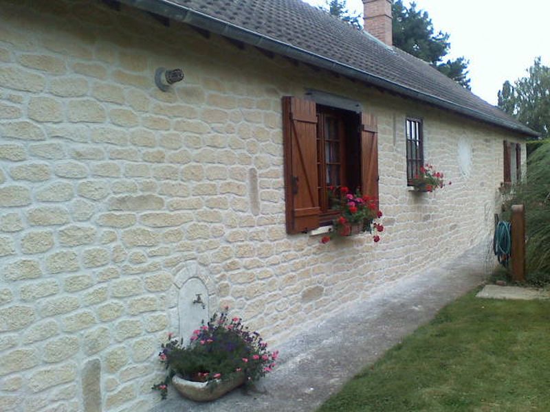 Joint à la chaux, façade en pierre à Saint-Jean-en-Royans