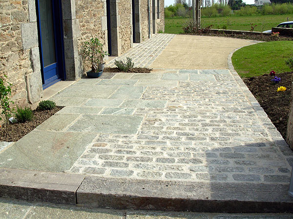 Dallage, terrasse, chape pavée dans la Drôme